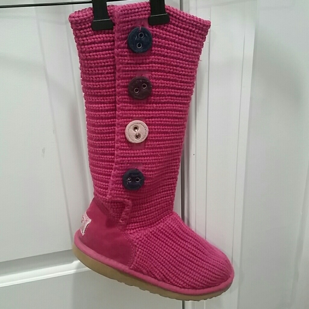 Ugg girl knit boots
